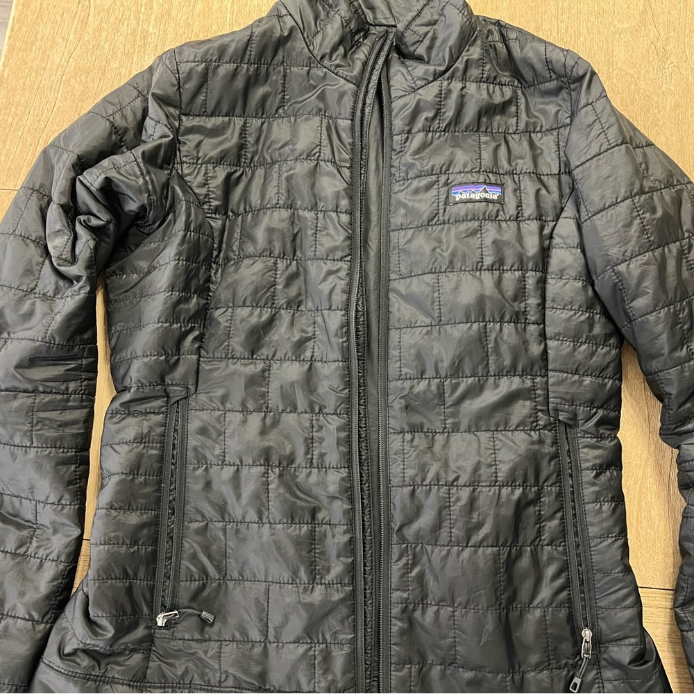 Patagonia nano puff jacket in black size small